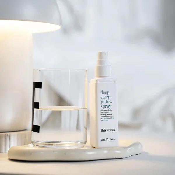 Kussensprays>This Works Deze Works Schlaf Deep Sleep Kussenspray