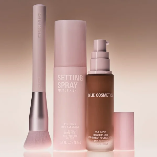 Foundationpenselen>KYLIE COSMETICS Foundationpenseel