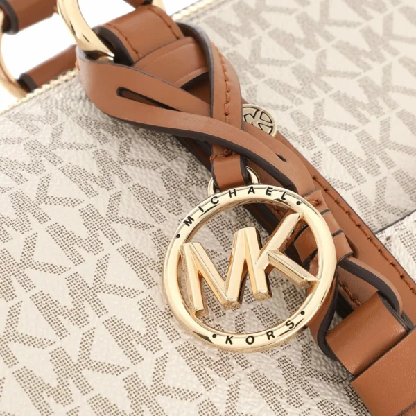 Shoppers>Michael Kors Sullivan Shopper